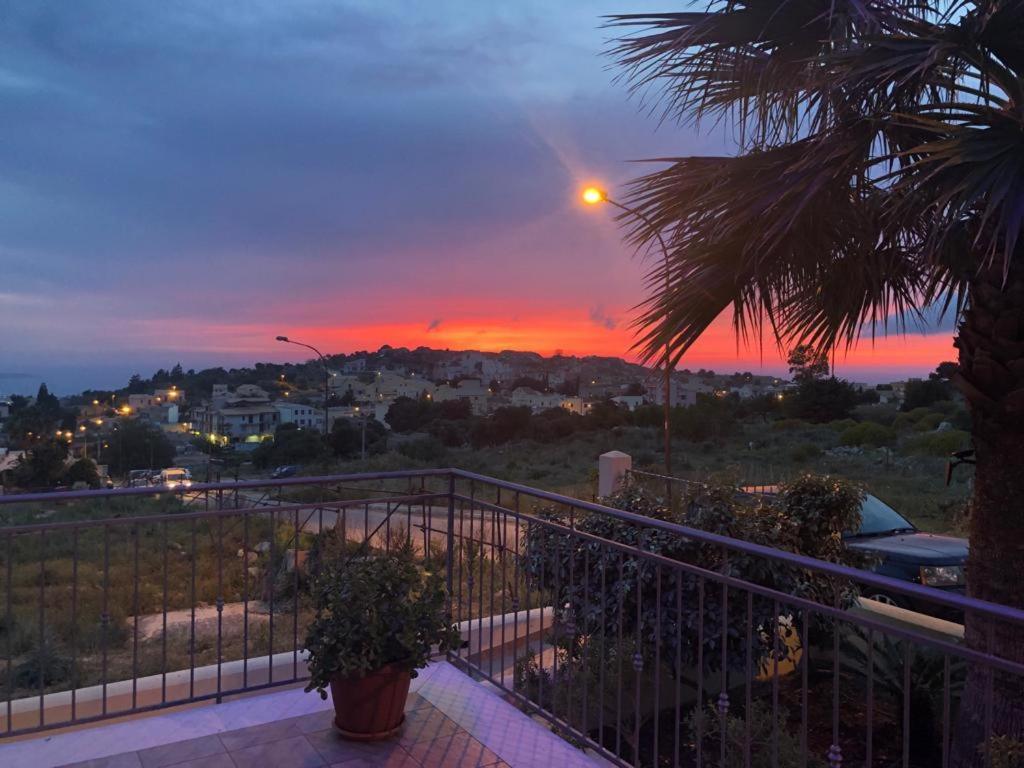 Raggi Di Sole Bed & Breakfast Custonaci Exterior foto