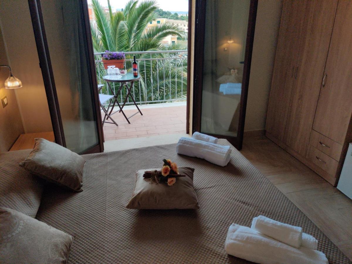 Raggi Di Sole Bed & Breakfast Custonaci Exterior foto