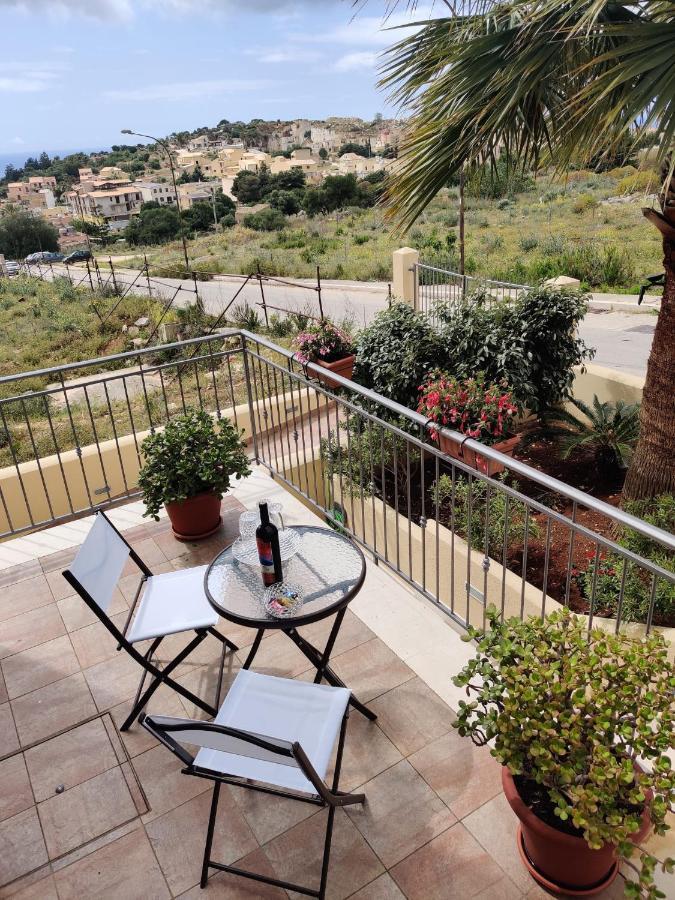 Raggi Di Sole Bed & Breakfast Custonaci Exterior foto