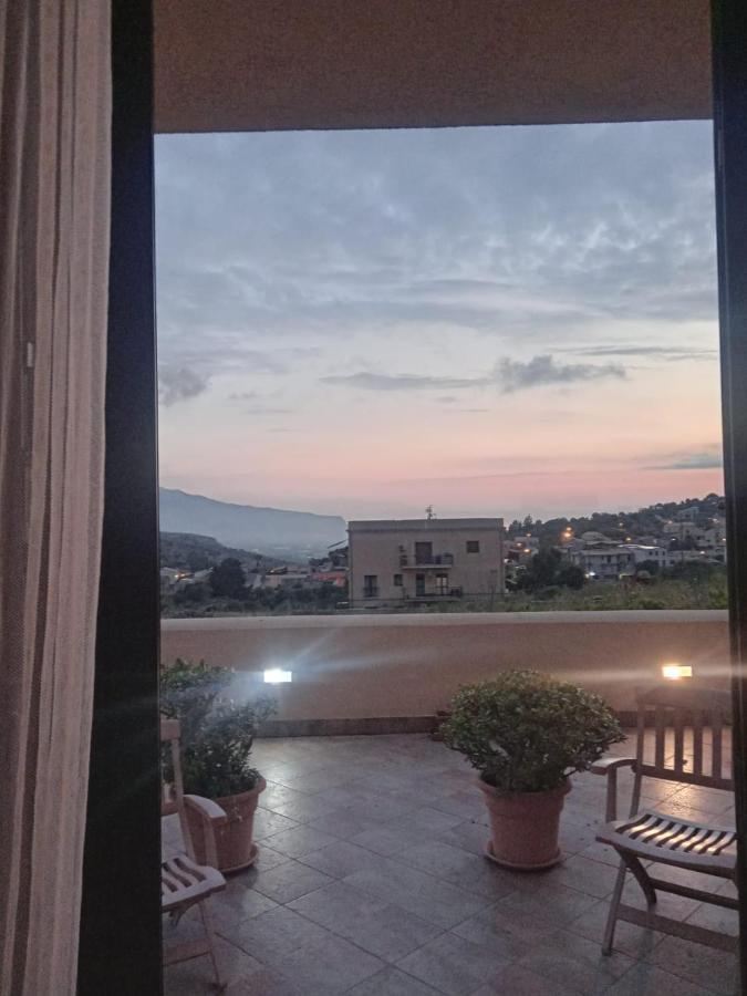 Raggi Di Sole Bed & Breakfast Custonaci Exterior foto